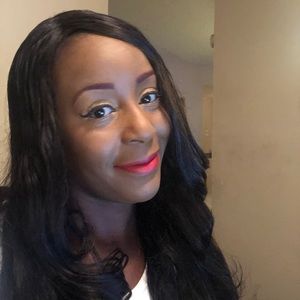 Meet your Posher, Sonia